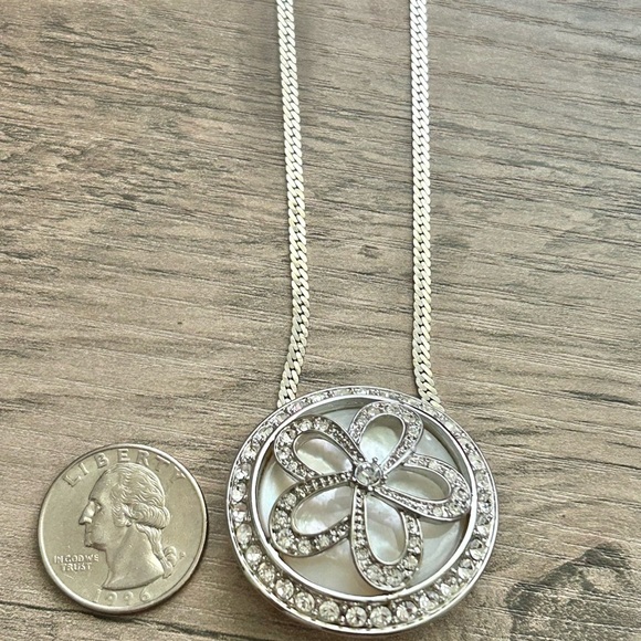 Vintage Monet Silver Mother of Pearl Crystal Link Chain Necklace - Picture 6 of 8